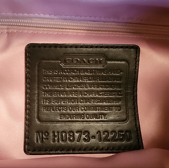 PW9.  Coach convertible purse - Picture 12 of 16